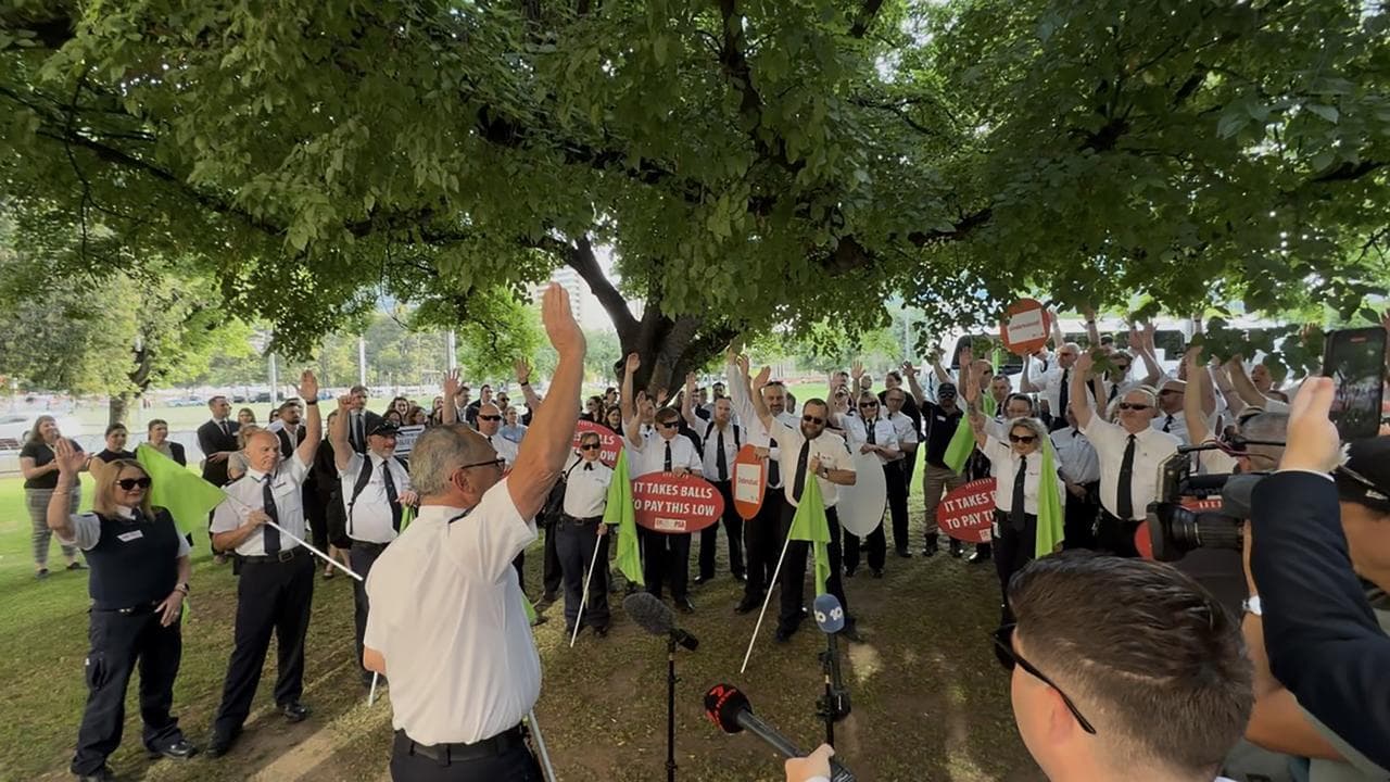 Sheriff's officers voting (file image)
