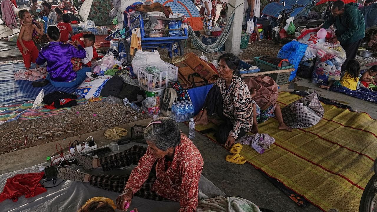 Evacuees take refuge in Banteay Menchey provincial town, Cambodia