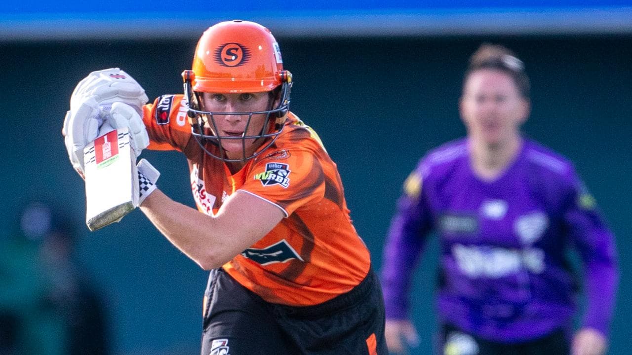 Beth Mooney of Perth Scorchers