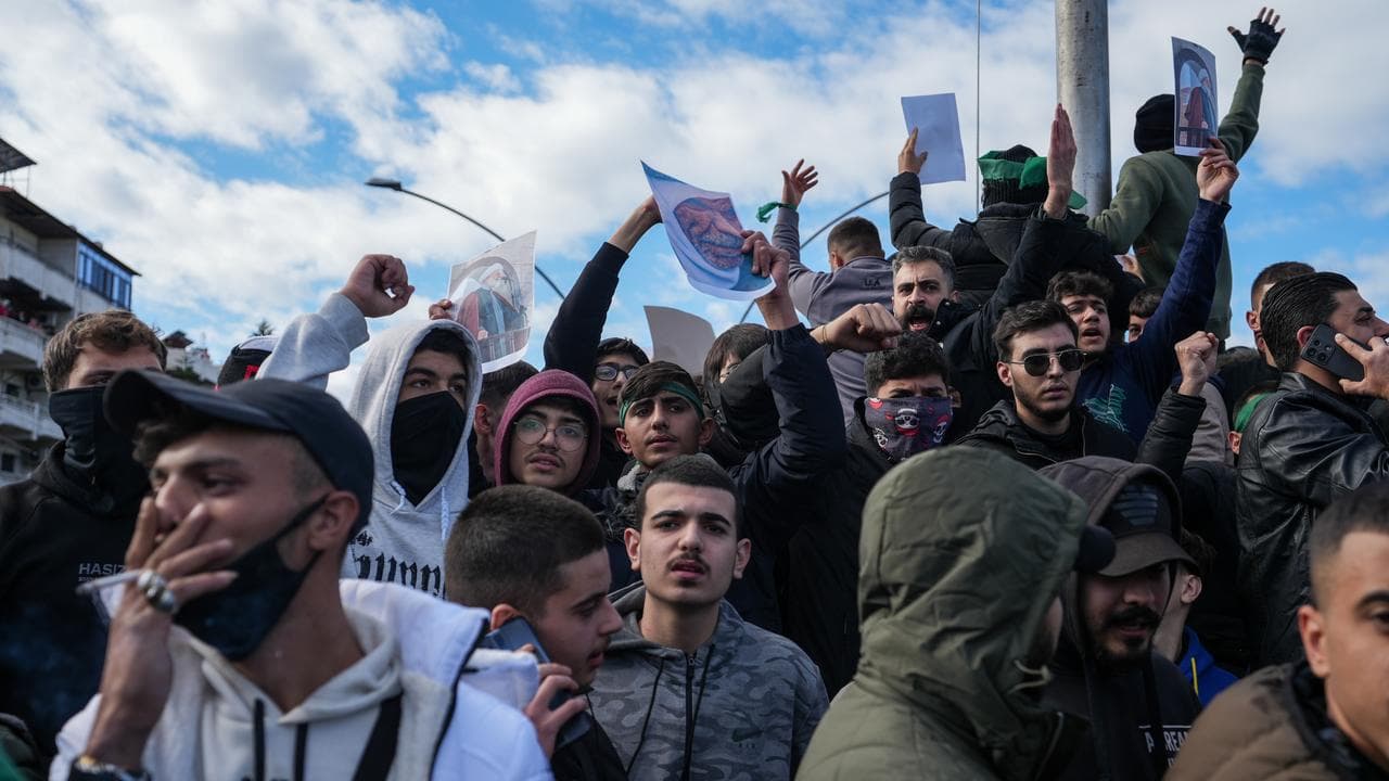 Protest after Syrian mosque bombing