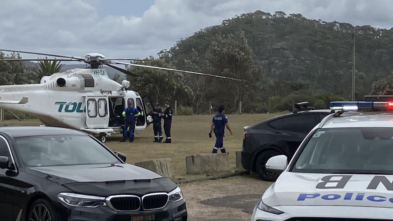 MAN DIES AFTER BOAT CAPSIZES