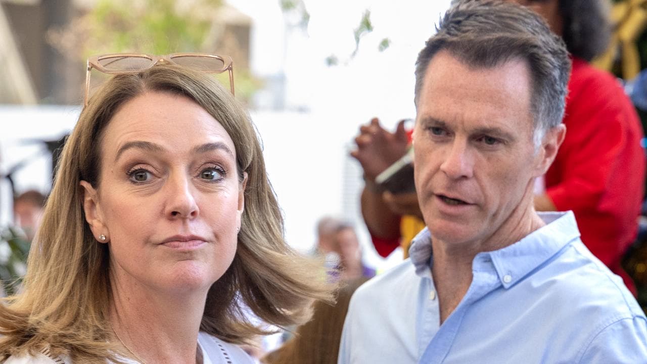 BILL CREWS CHRISTMAS LUNCH SYDNEY