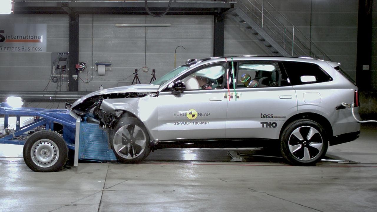 olvo’s EX90 electric SUV crash test