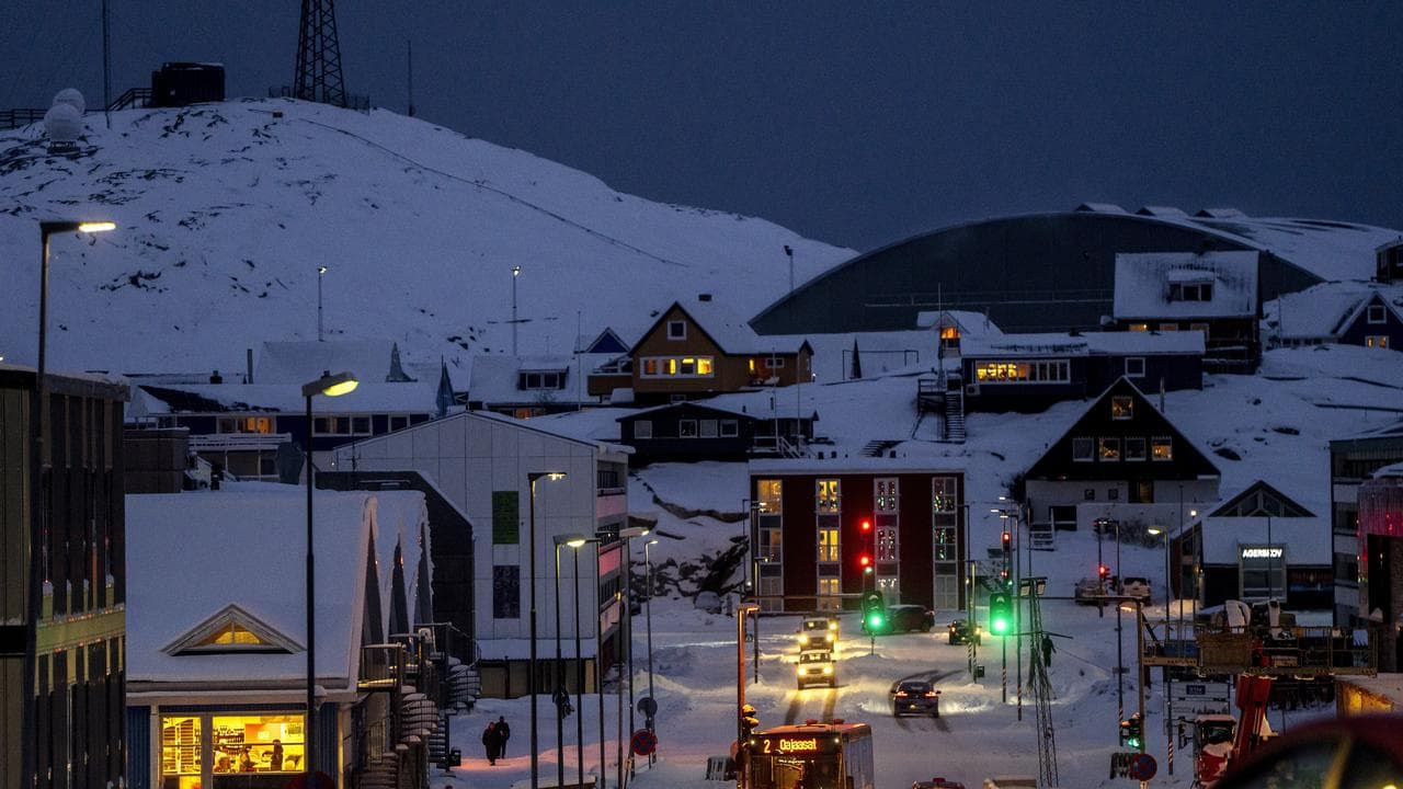 Danish troops arrive in Greenland