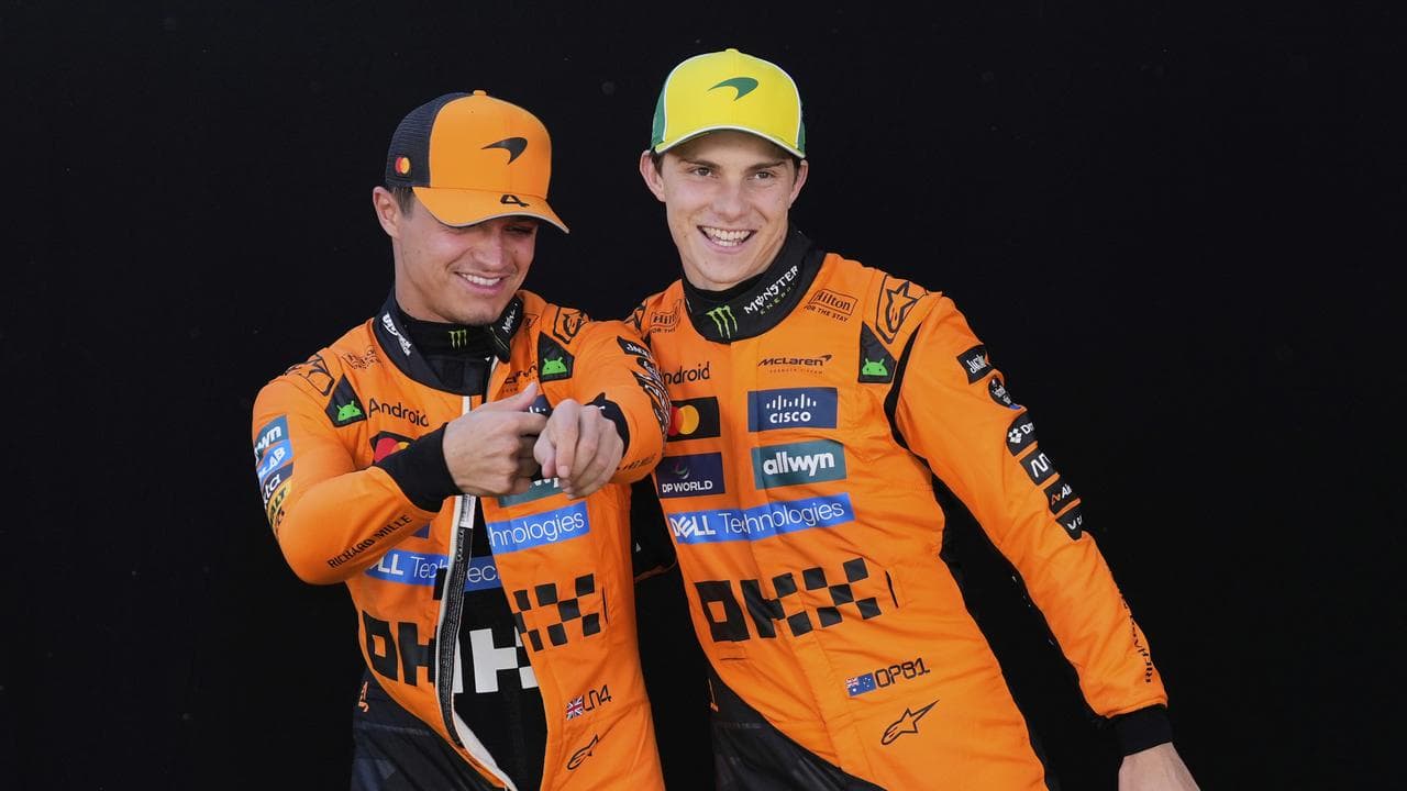 (L-R) Lando Norris and Oscar Piastri.