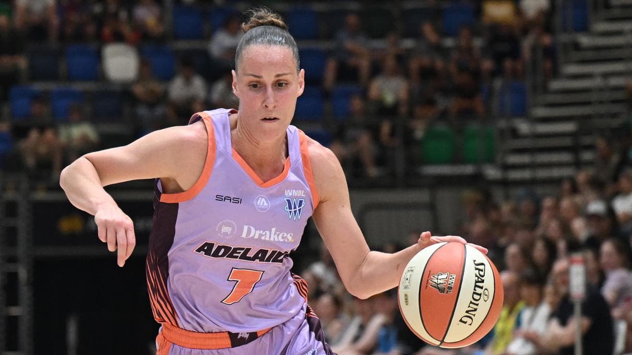 Steph Talbot of the Lightning