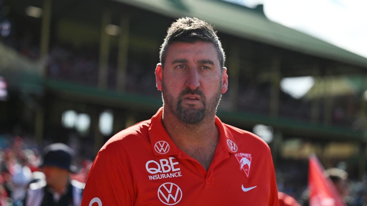 Swans coach Dean Cox