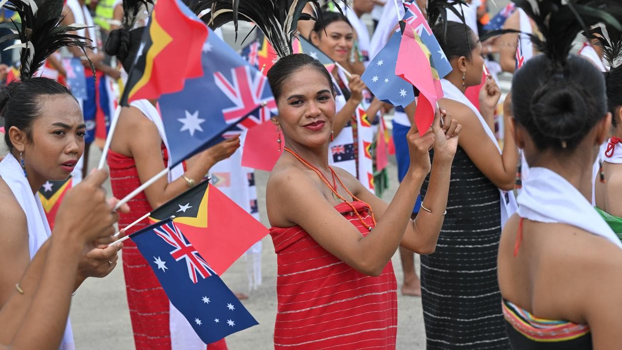 Locals cheer Australian Prime Minister Anthony Albanese