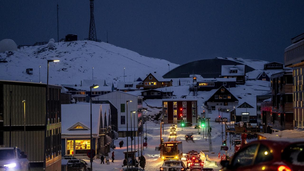Danish soldiers continue to arrive in Nuuk