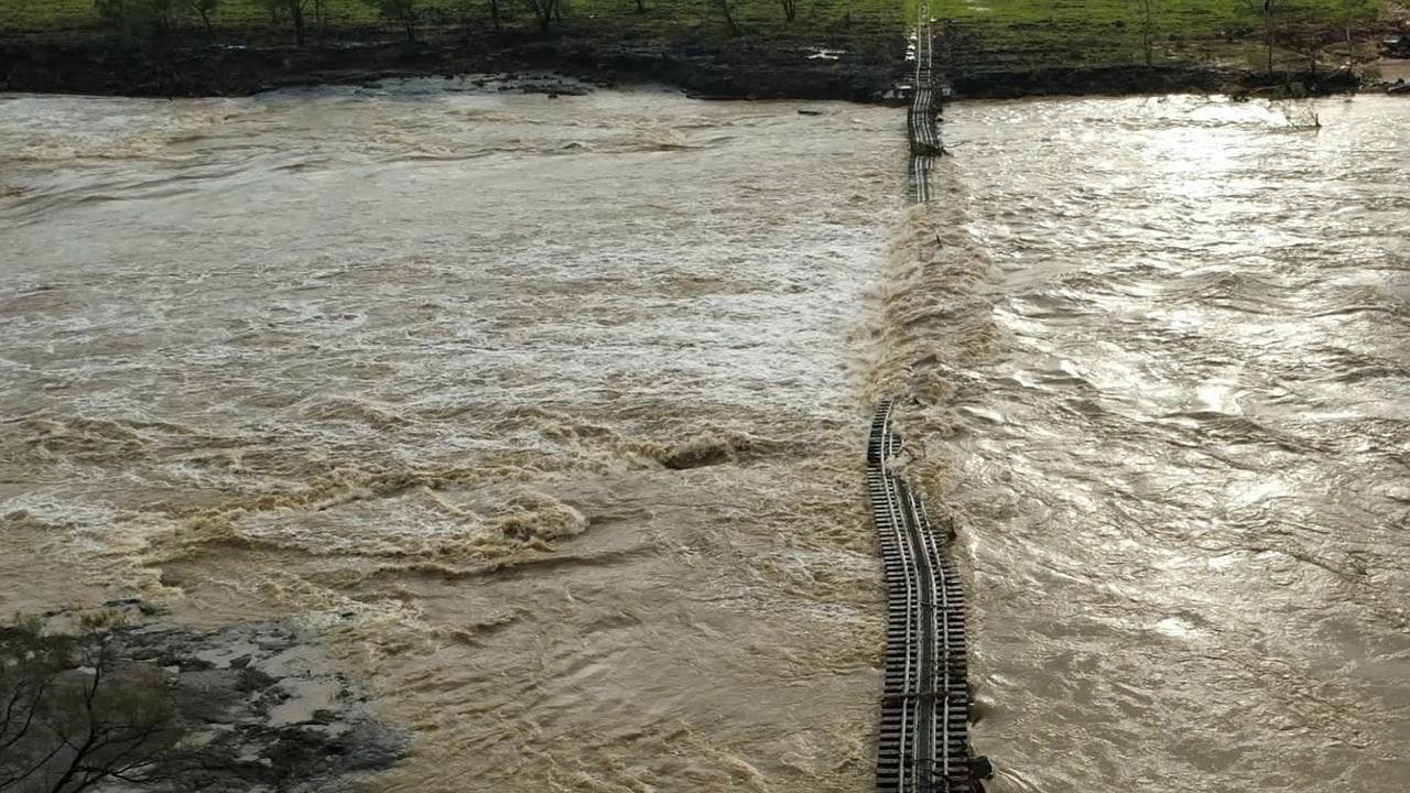 Flooding near Einasleigh