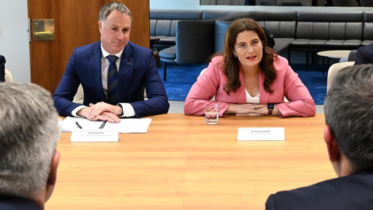 NZ ministers Simon Watts and Nicola Willis at a meeting.