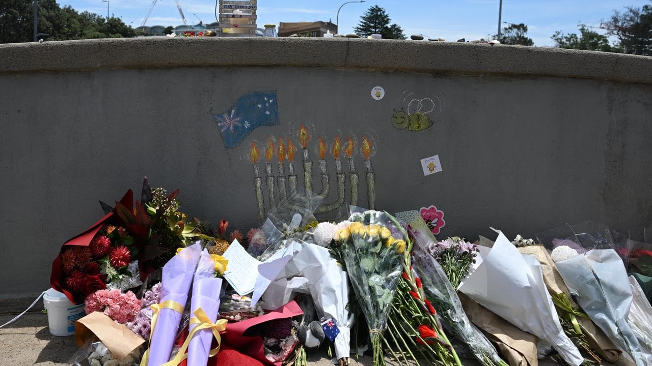 Tributes for victims of the Bondi massacre