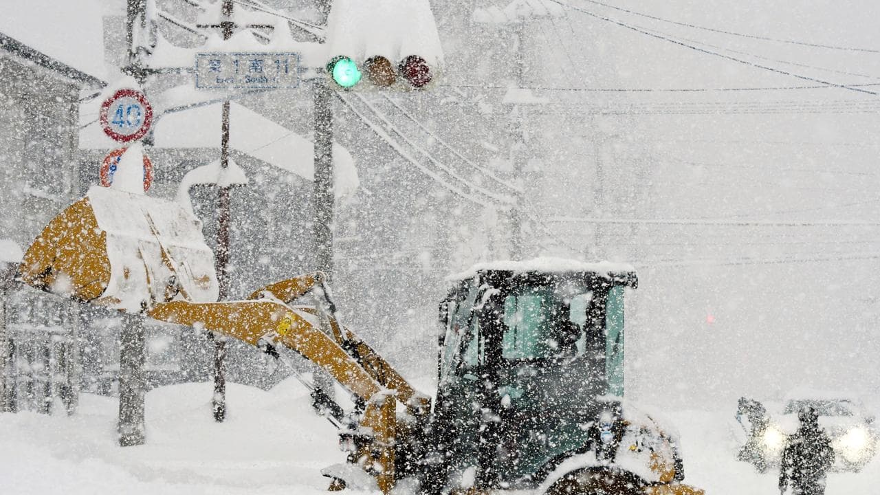 Record snowfall in northern Japan