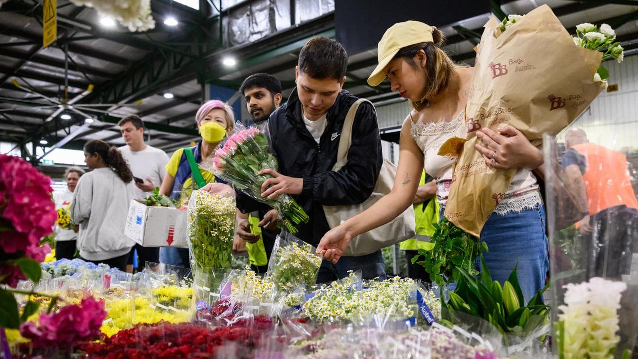 Members of the public purchase flowers ahead of Valentine’s Day