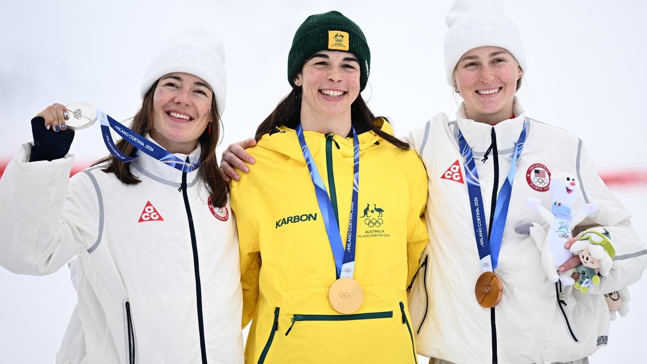 (L-R) Jaelin Kauf, Jakara Anthony and Elizabeth Lemley.
