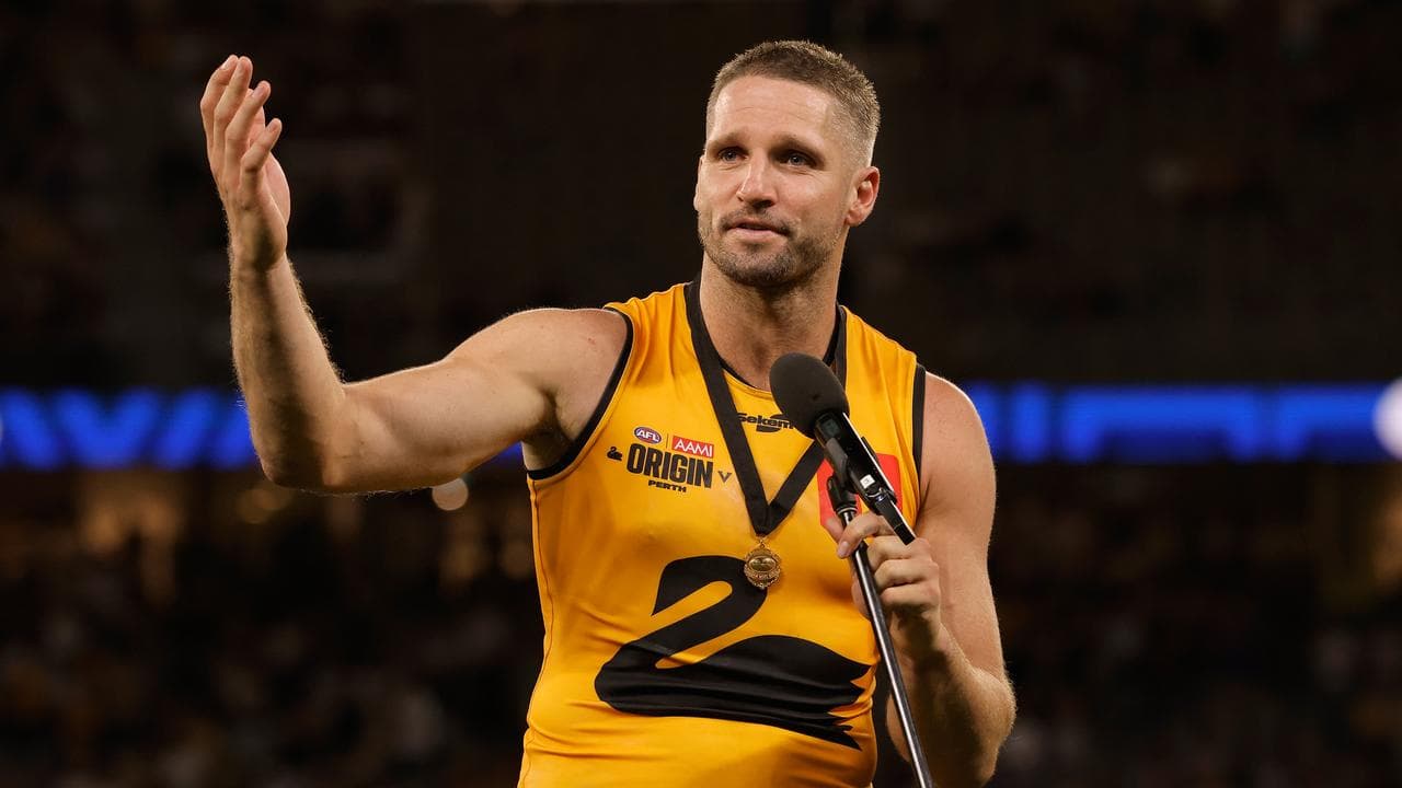 Jesse Hogan of Western Australia receiving the Graham Moss Medal