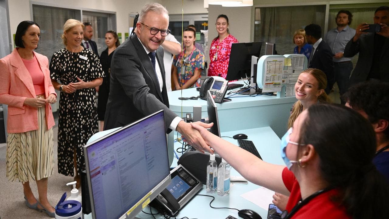 Prime Minister Anthony Albanese tours the Royal Children's Hospital