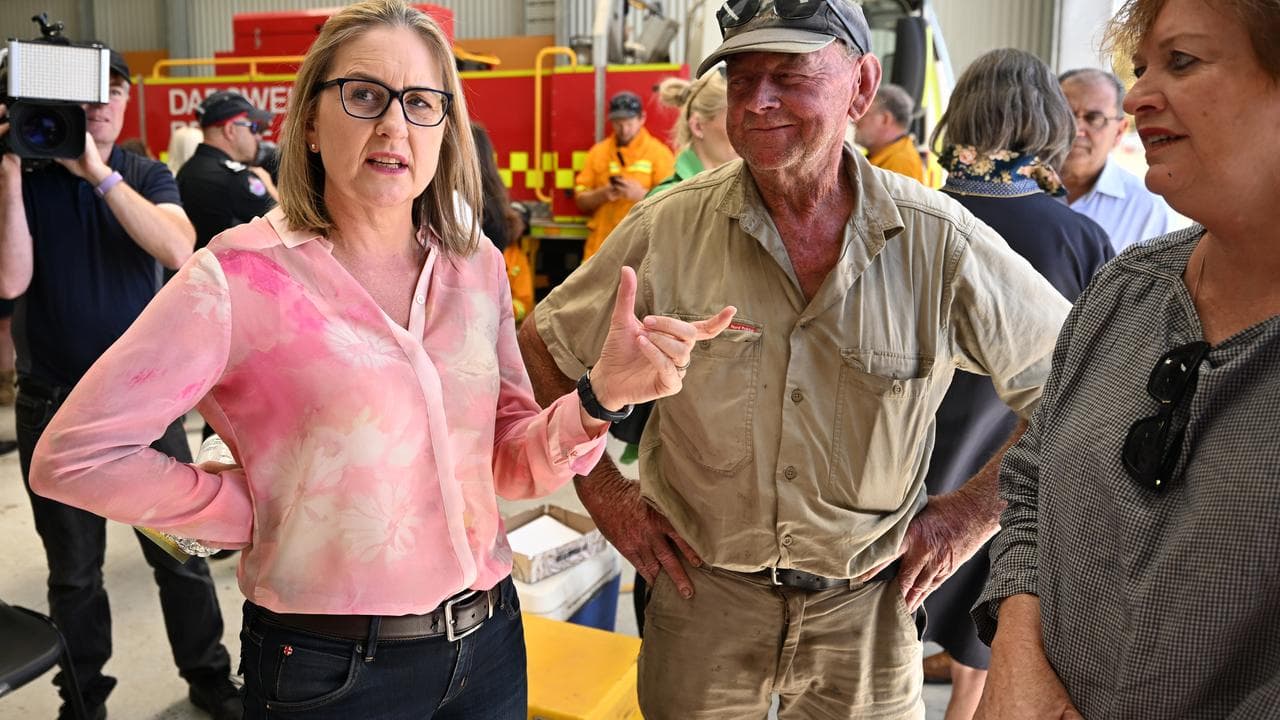 Victorian Premier Jacinta Allan talking to CFA volunteers