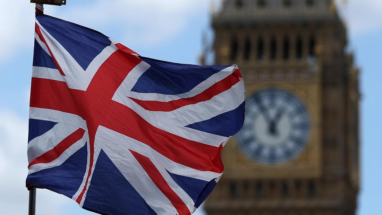 An image of the Union Jack and Big Ben.