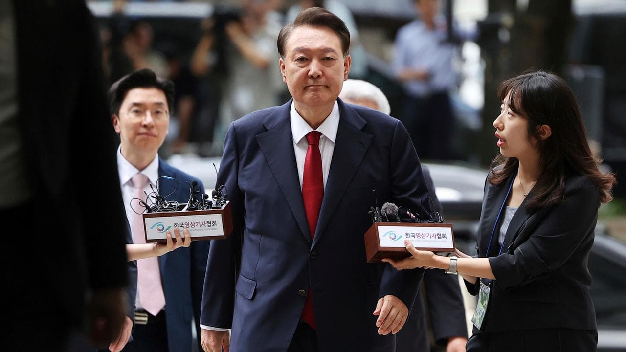 Former South Korean president Yoon Suk-yeol arrives at court