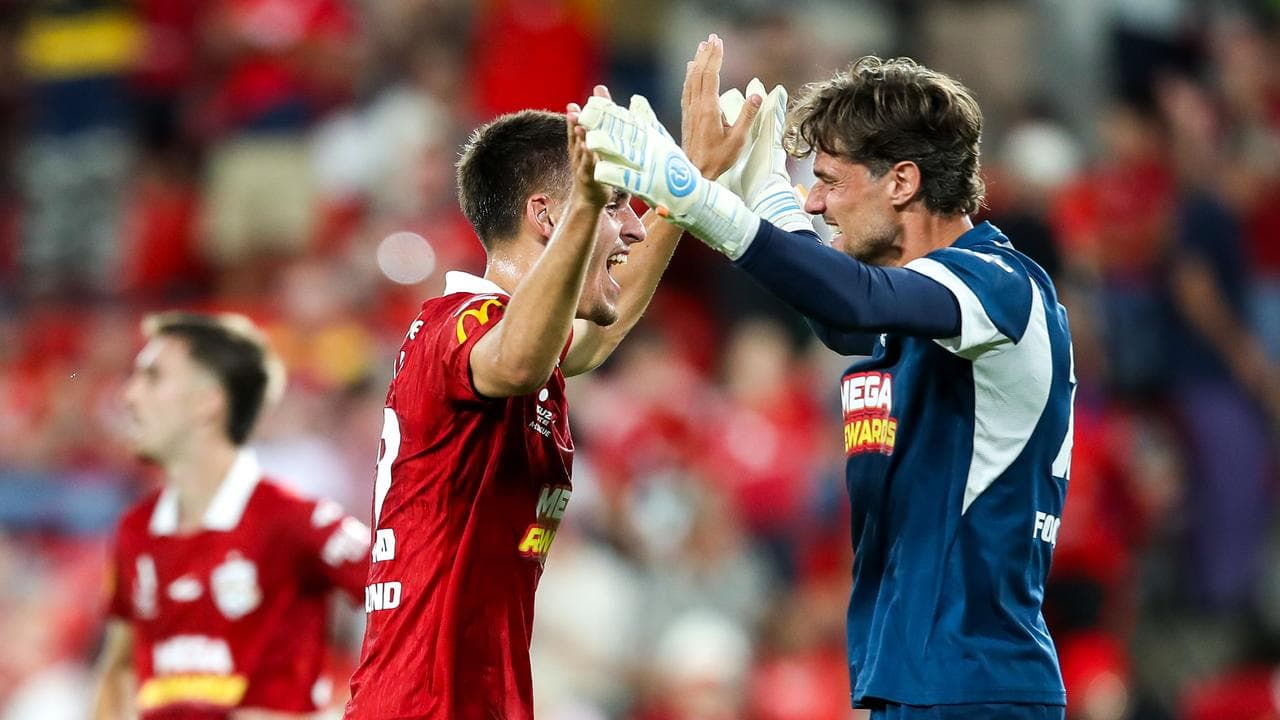 (L-R) Sotirios Phillis and Joshua Smits.