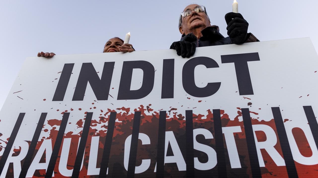 Members of the Cuba diaspora in Florida protesting the Cuban regime