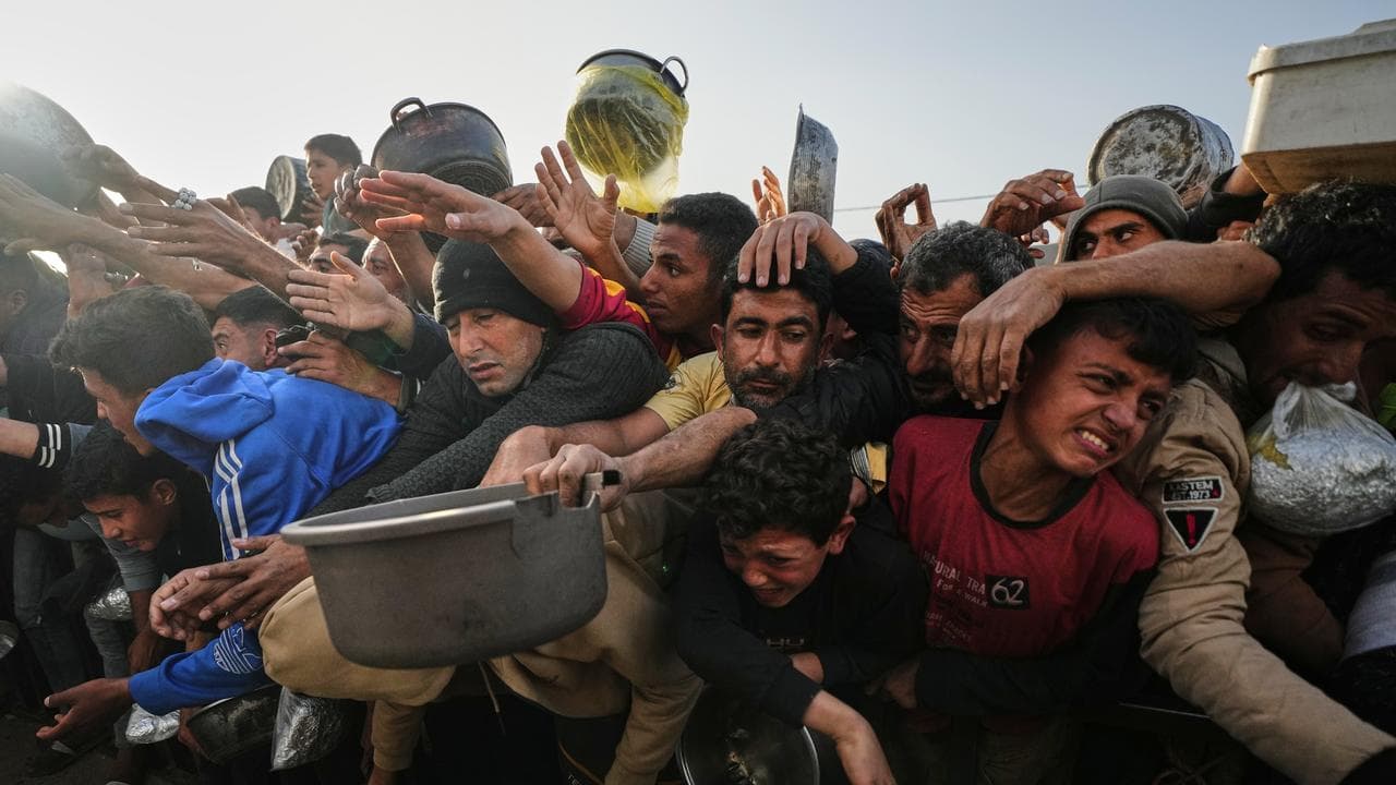 Palestinian struggle to receive donated food