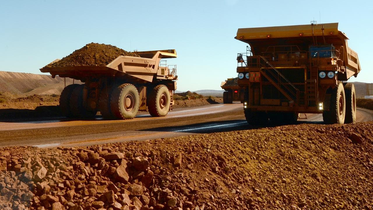 Mining trucks (file)