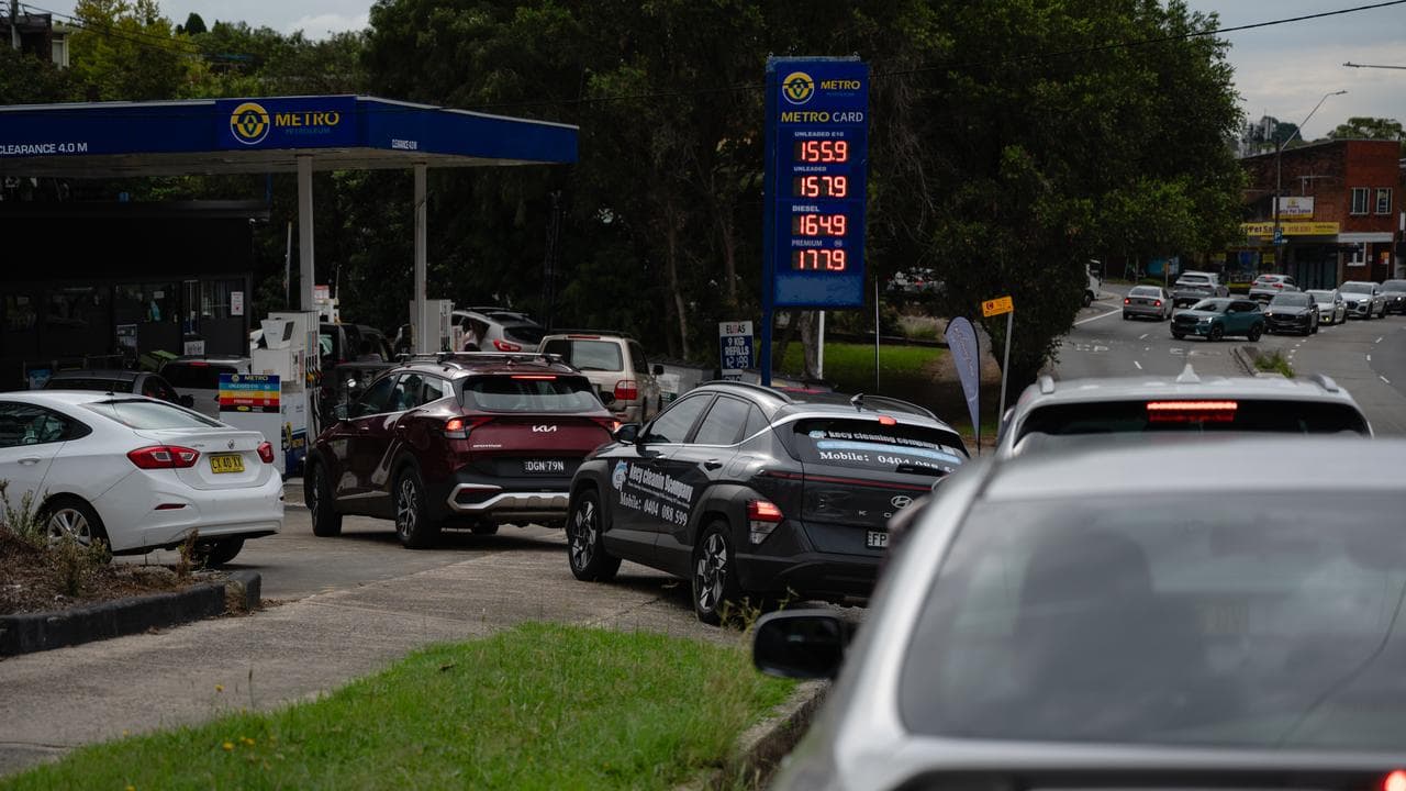 Cras queue at a service station (file image)