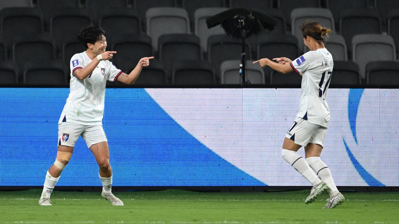 Su Yu-hsuan (l) and Chen Jin-wen.