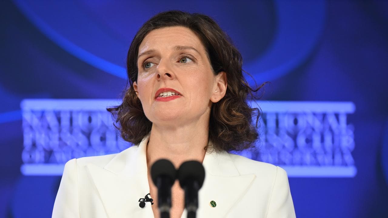 Allegra Spender addresses the National Press Club