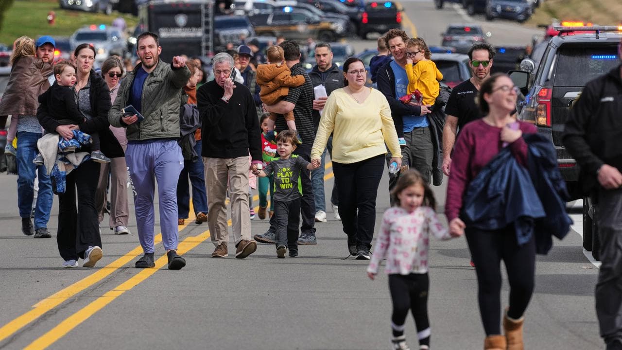 Families escorted from the Temple Israel