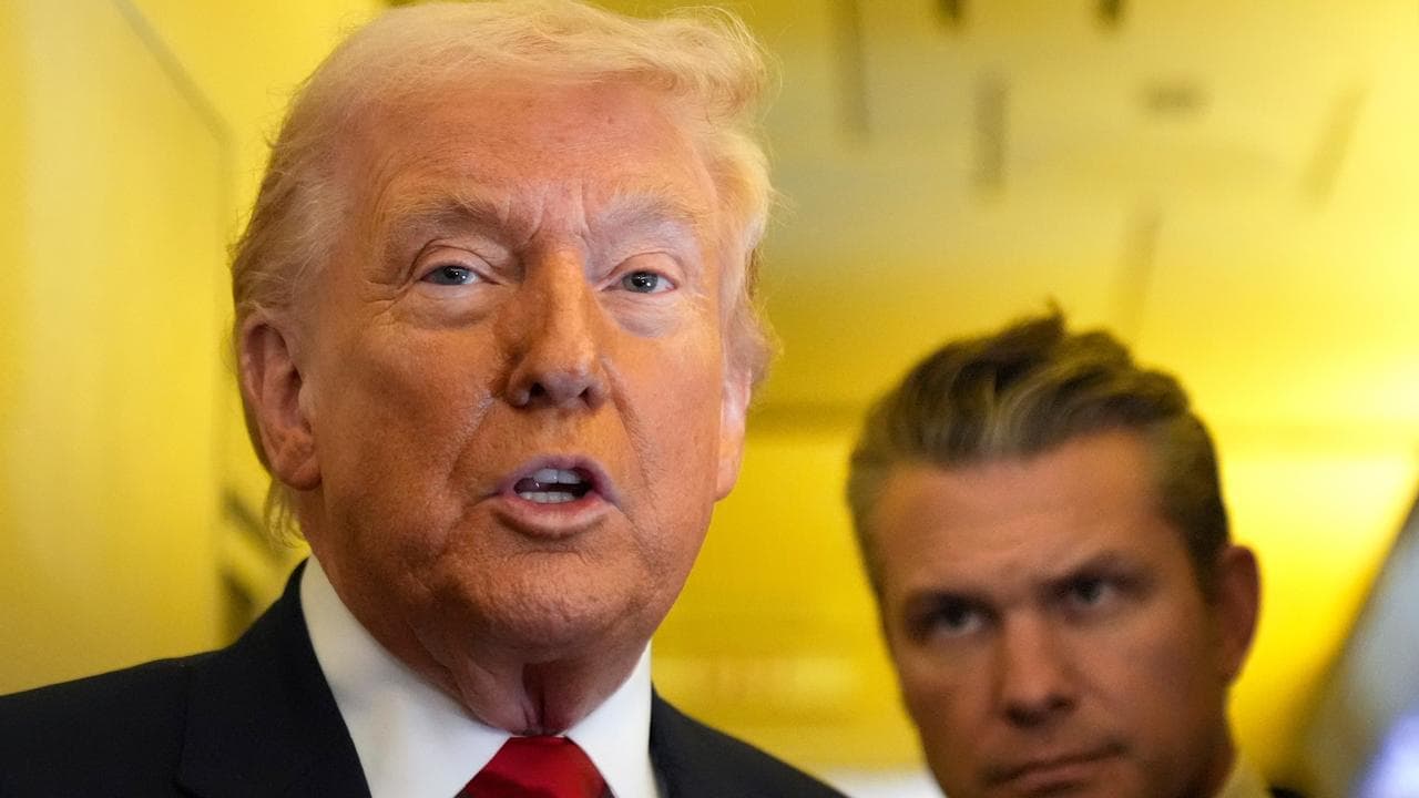 Donald Trump,Pete Hegseth
