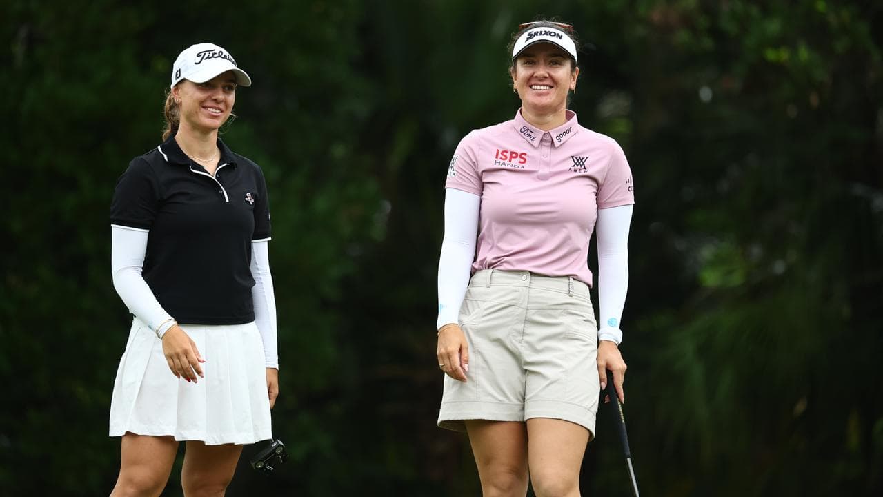 (L-R) Steph Kyriacou and Hannah Green.