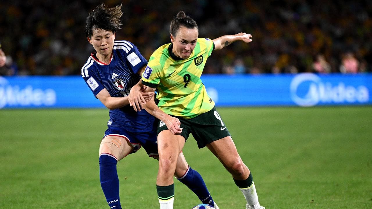 Japan's Aoba Fujino and Australia's Caitlin Foord