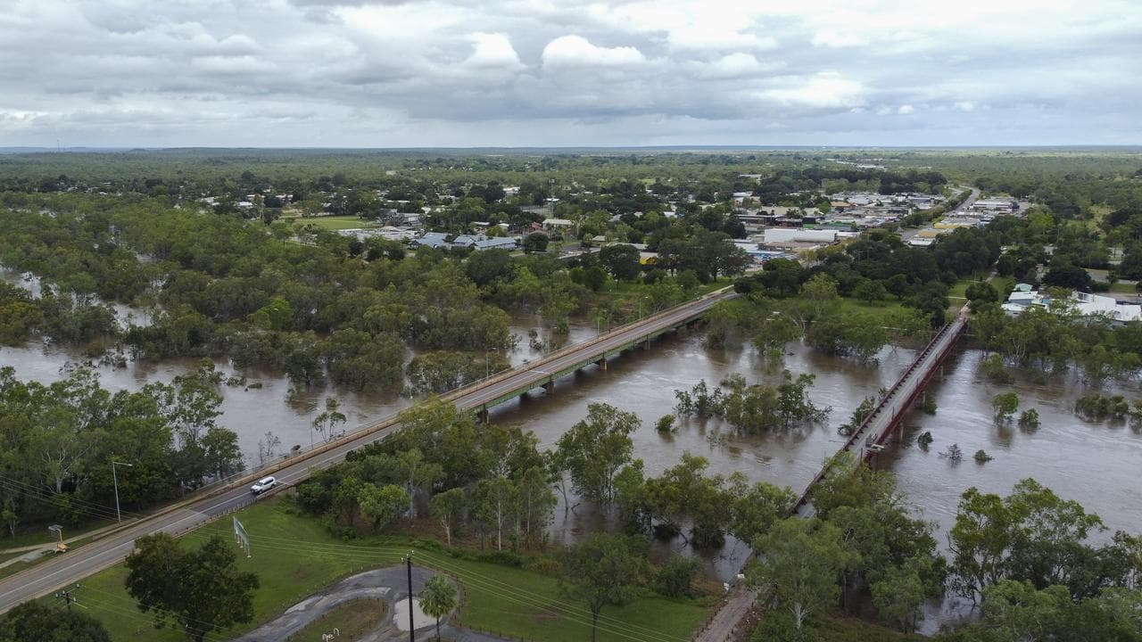 katherine flooding 