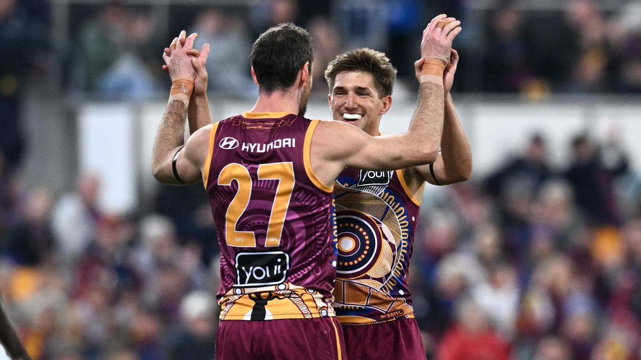 (L-R) Darcy Gardiner and Zac Bailey.