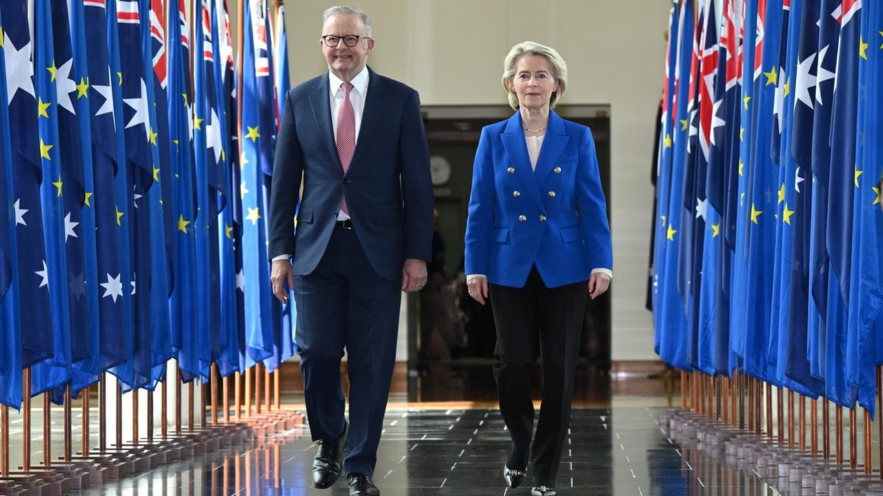 Anthony Albanese and Ursula von der Leyen (file image)