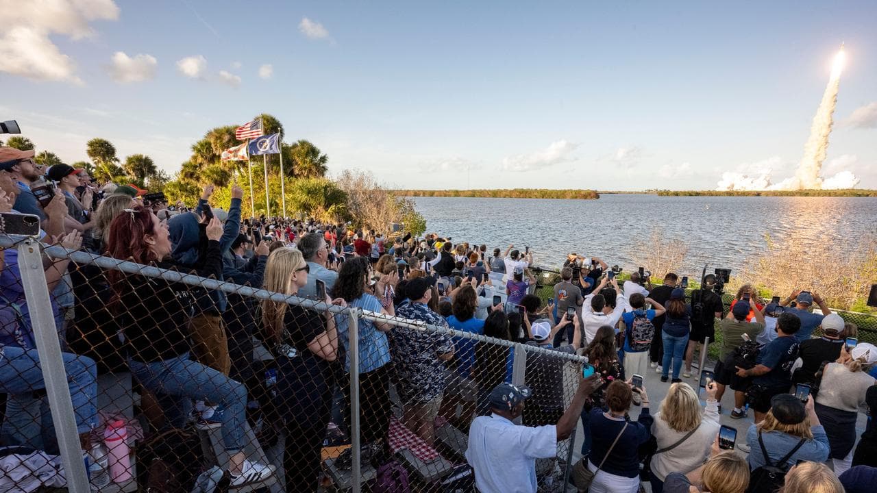 NASA Artemis Moonshot