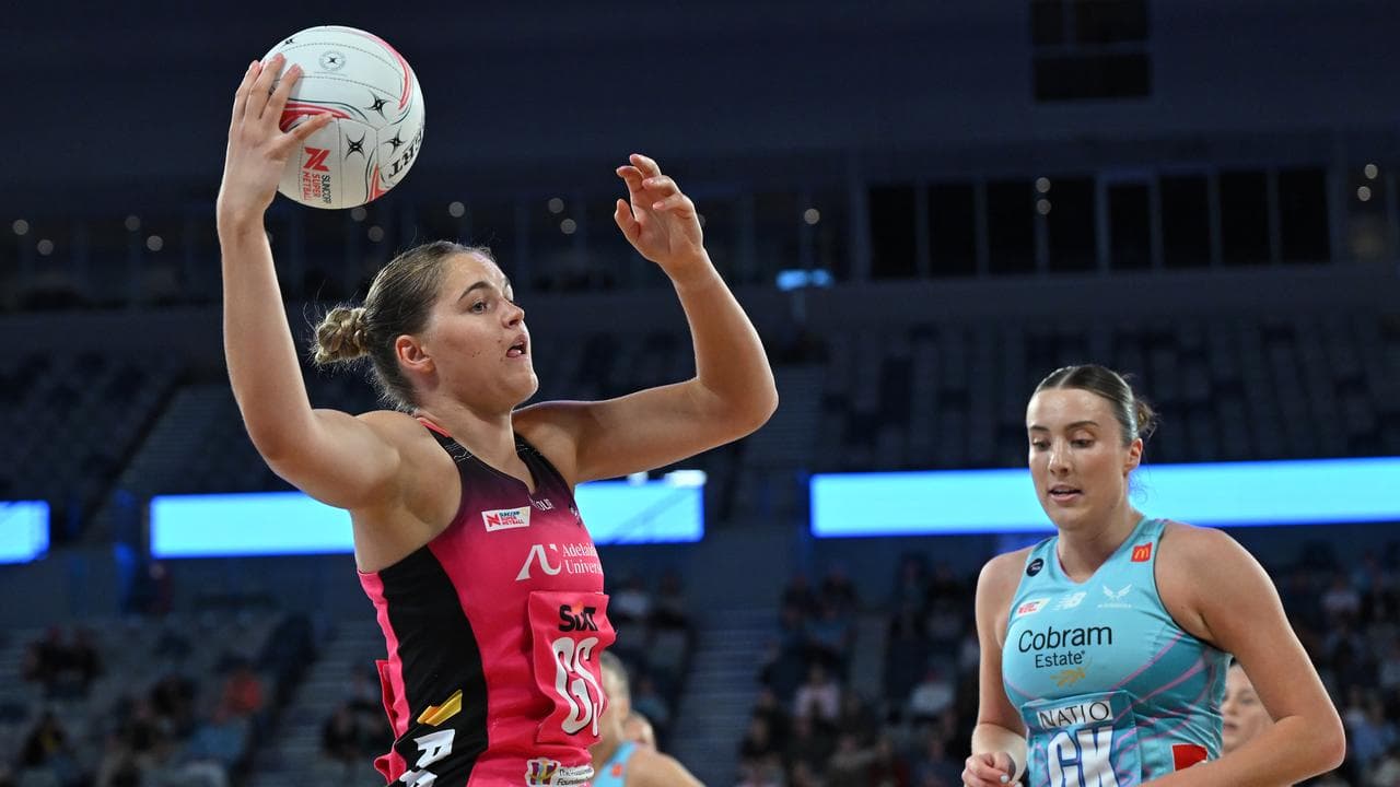 Elmere van der Berg of the Thunderbirds.