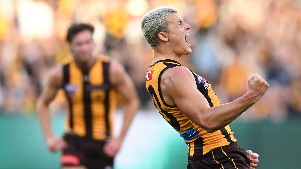 Jack Ginnivan of the Hawks