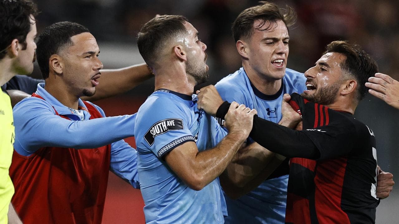 Sydney's Ben Garuccio and the Wanderers' Jarrod Carluccio