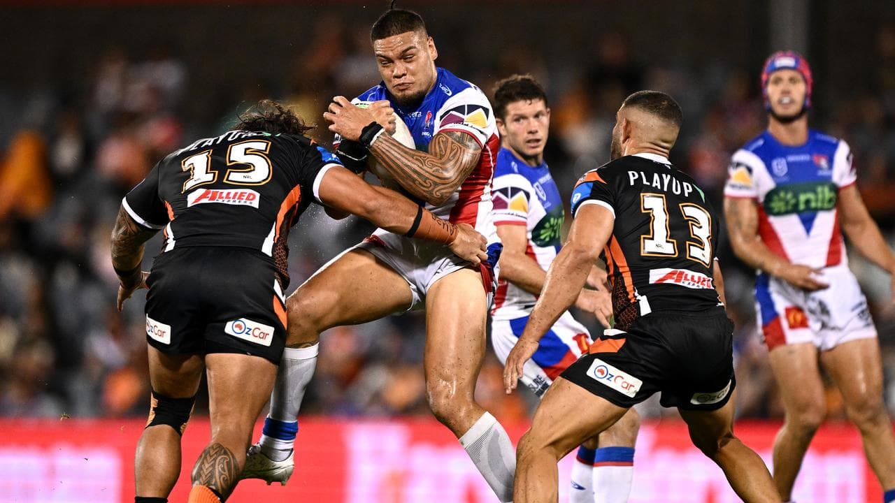 Former Knight Leo Thompson.