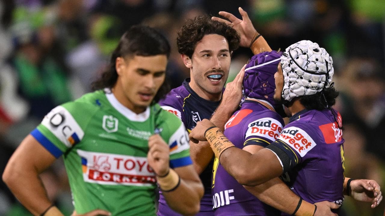 Celebrating Melbourne players.