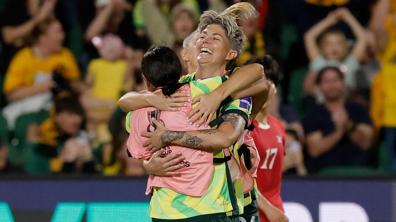 Michelle Heyman celebrating