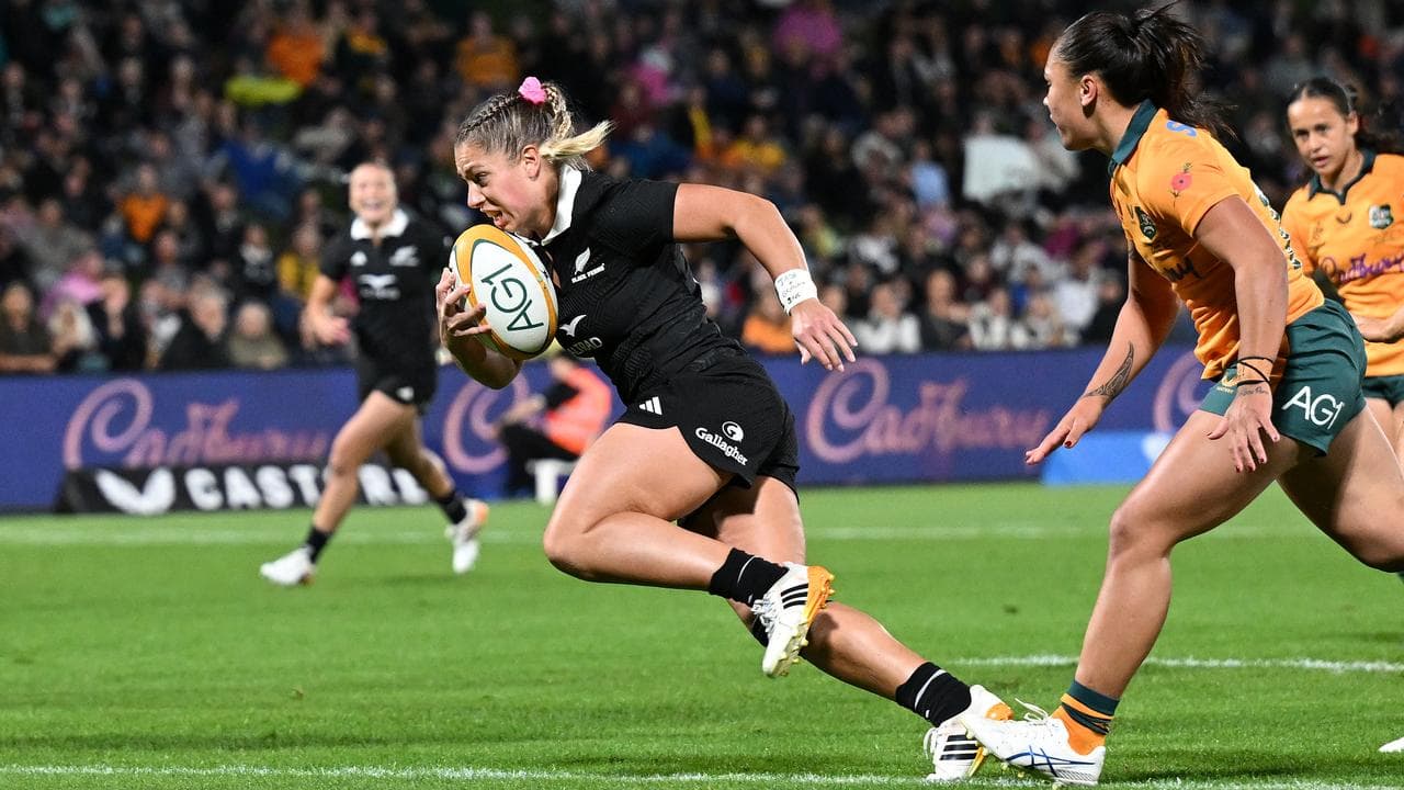 Amy Du’Plessis opened the scoring for New Zealand.