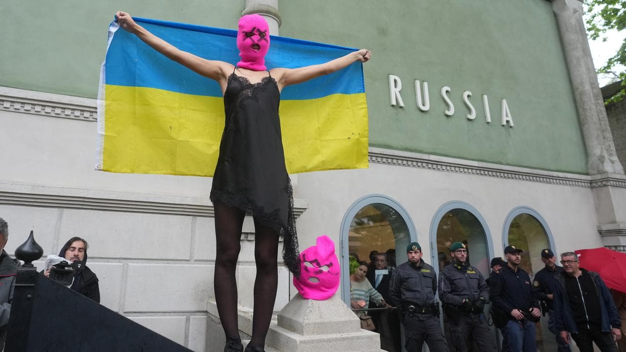 Pussy Riot and FEMEN activists in Venice
