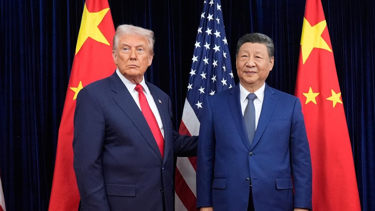 President Donald Trump, left, and Chinese President Xi Jinping