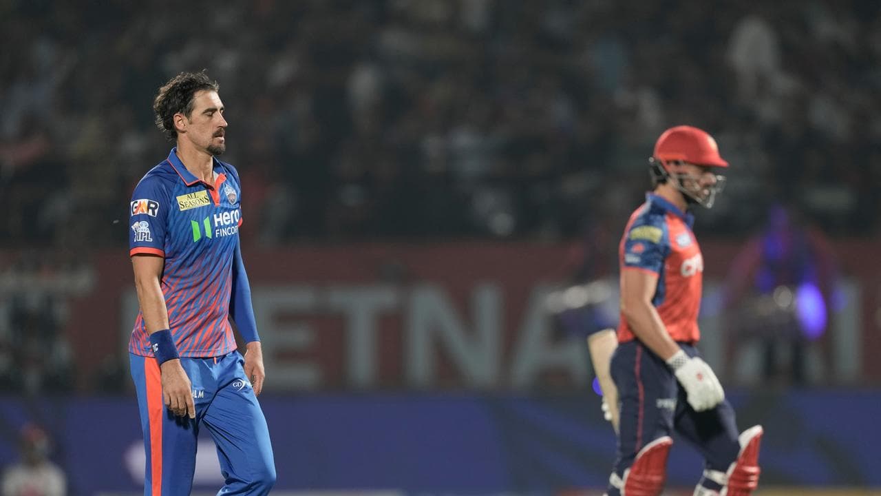 Marcus Stoinis, Mitchell Starc.