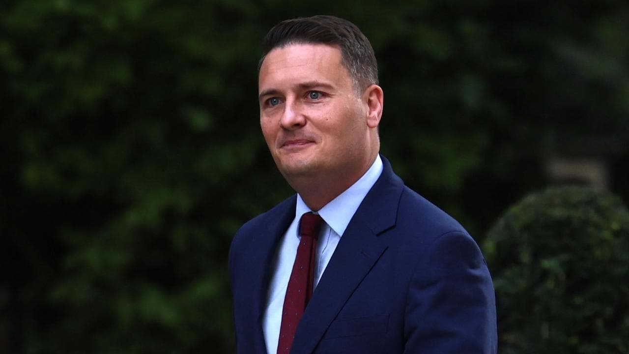 UK Health Secretary Wes Streeting arrives at 10 Downing St